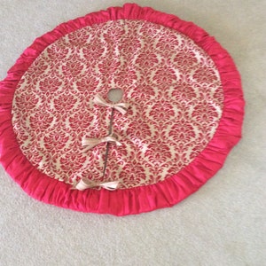 Large Burlap Ruffled Christmas Tree Skirt / enbossed burlap tree skirt / Burlap Christmas Tree Skirt /48&quot; round /Tree skirt/ burlap.
