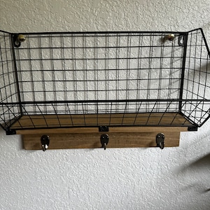 Wall organizer Basket