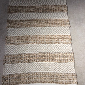Jute handmade, boho rug, hippie rug, vegan rug, 27&quot;x45&quot;&quot;Ivory  & Jute