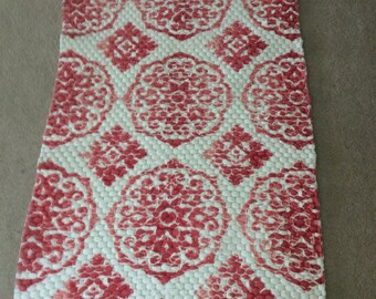 Rag Rug / Chindi /Scandinavian Area Rug, Boho Chic Hippie Rugs / .Coral & Ivory Color /Hand Painted  / 100% Cotton/ Two Sided. 30"x46"