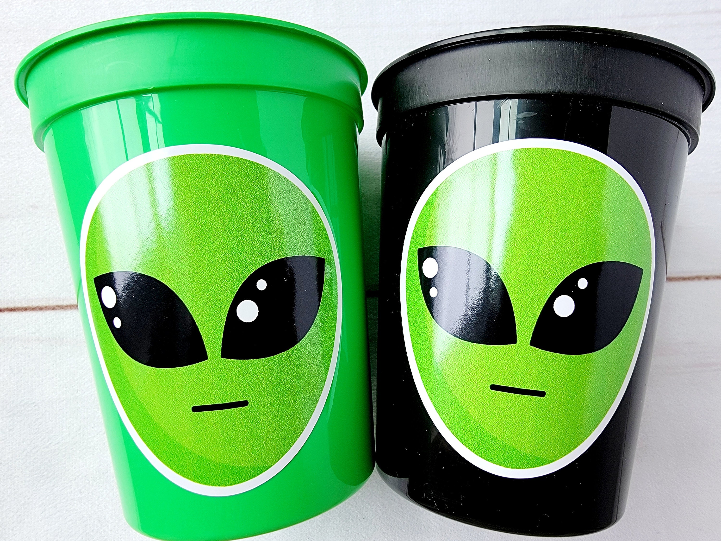 Aliens Party Tablecloth - 3 Pack, Disposable Plastic, Green Outer Space Theme, 51 X 87 Inches - View #3