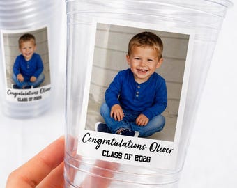 Vasos personalizados para fotos de graduación de 473 ml (16 oz). Vasos de plástico personalizados con foto y texto para la promoción de 2026. Decoraciones para fiestas de graduación. Artículos para fiestas.