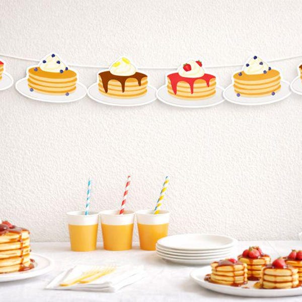 Pancake Garland, Pancake Banner, Pancakes and Pajamas, Slumber Party, Pancake Photo Prop, Pancake Decorations, Pancake Party Supplies