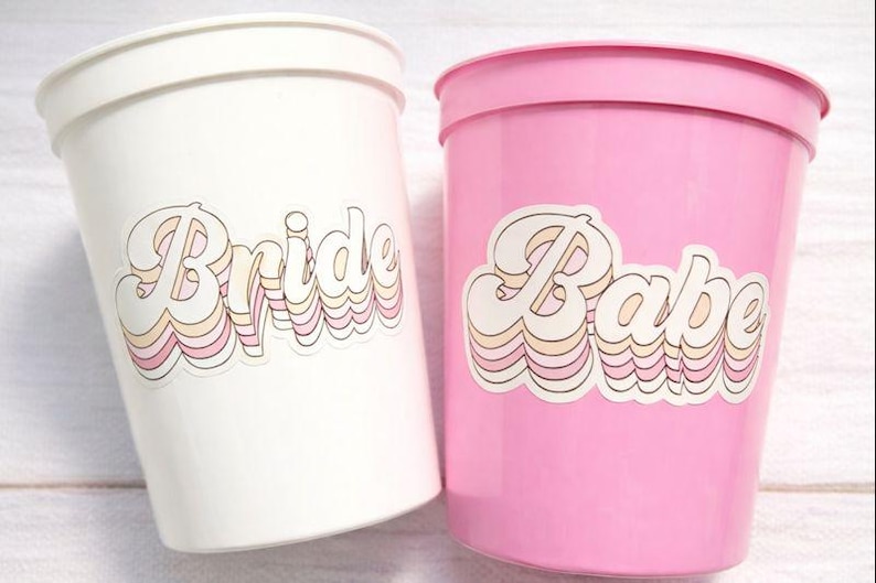 Vasos para despedida de soltera - Vasos rosas para despedida de soltera - Vasos para boda - Recuerdos para despedida de soltera - Regalos de boda para novias y bebés imagen 1