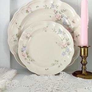 BREAD PLATE Pfaltzgraff Tea Rose 7.25”  Pastel Flowers Stoneware