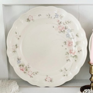 DINNER PLATE Pfaltzgraff Tea Rose 10”  Pastel Flowers Stoneware Gloss Shiny
