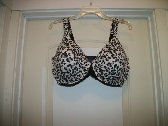 Retro 90s Playtex Sexy ANIMAL 42DD Underwire BRA, Lots of Stretch