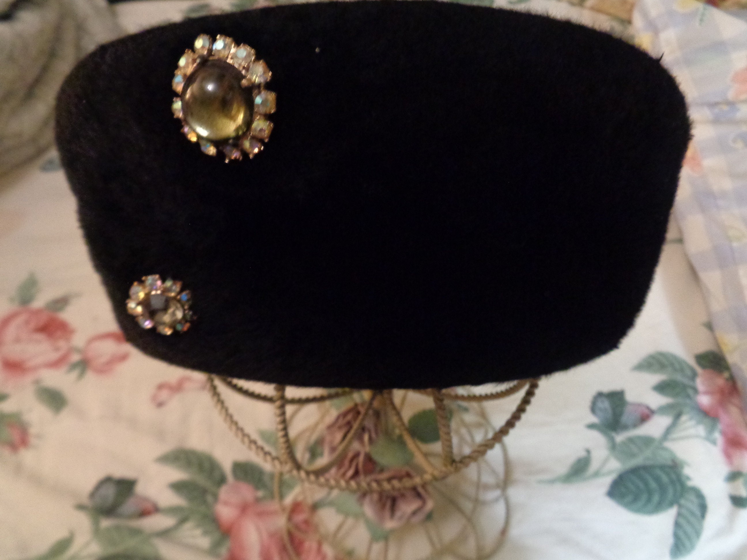 VINTAGE GIRL 1950S RETRO GIMBALS BROTHERS FELT SEMI FUZZY HAT W BLING 22 1950S GIMBAL BROTHERS Semi Felt Hat W Bling Size 22 - Etsy main image 3