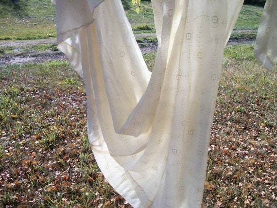 Redo Vintage Early 1930s As-Is SILK Satin Embosse… - image 7