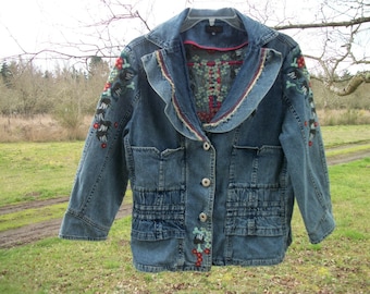Retro 90s Hace Country EMBROIDERED Flowers JEAN Jacket with RUFFLES, Stitches & Metal Buttons, Detailed Pockets, X Lg