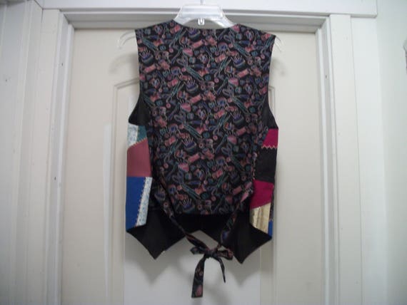 Retro 80s 90s Does Cute SEWING Theme PATCHWORK VE… - image 7