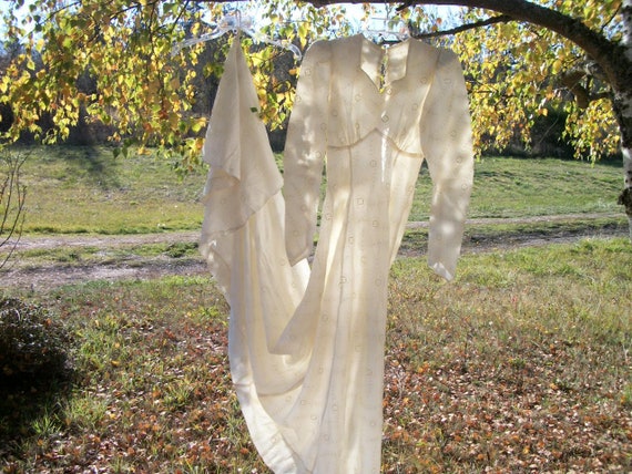 Redo Vintage Early 1930s As-Is SILK Satin Embosse… - image 2