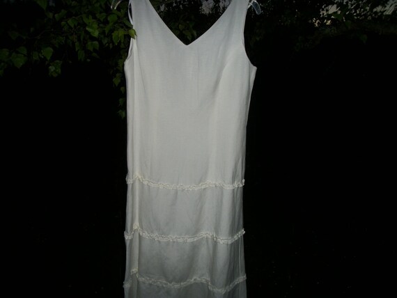 Retro 90s Does Pretty White Sleeveless, COTTAGECO… - image 3