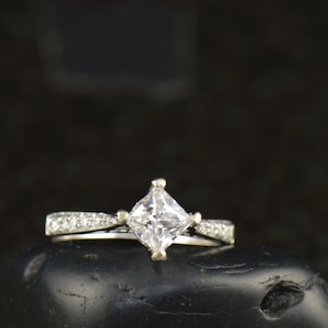 Princess cut kite setting engagement ring best sale