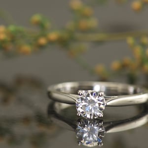 1.50ct Petite Coraline 8x6mm 14kt Moissanite Diamond Art Deco Cluster Oval  Ring,Oval Solitaire Accent Ring,Unique Oval Engagement Ring