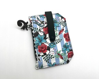 Floral Sandworm PocketPal Card Wallet: 80s Movie Gift