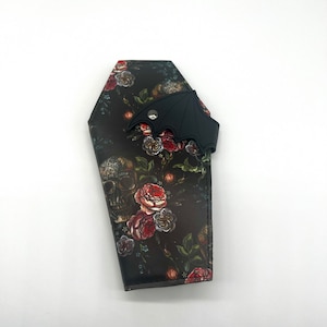 Cartera de ataúd de ala de murciélago de calavera de rosa bordada sintética, regalo de bruja, cartera gótica