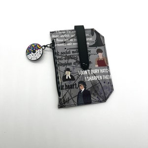 Miércoles Cotizaciones PocketPal Wallet, Pocket Pal Card Wallet, Faux Leather Wallet, Thin Card Wallet, Goth Girl Wallet
