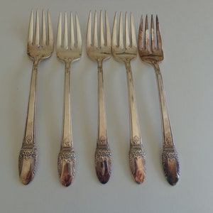 9 Forks Old Company Plate Silverware Silverware Etsy Vintage Silverware Etsy Vintage Silverware Old Company Plate Vintage Silverware
