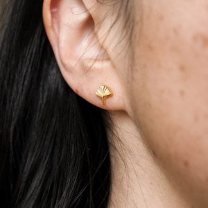 Ginkgo Leaf Studs