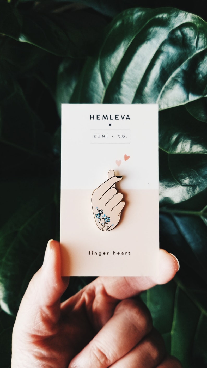 Finger Heart \u2022 LIMITED EDITION
