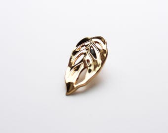 10K Gold Monstera Adansonii Pin: Swiss Cheese Vine Lapel Pin
