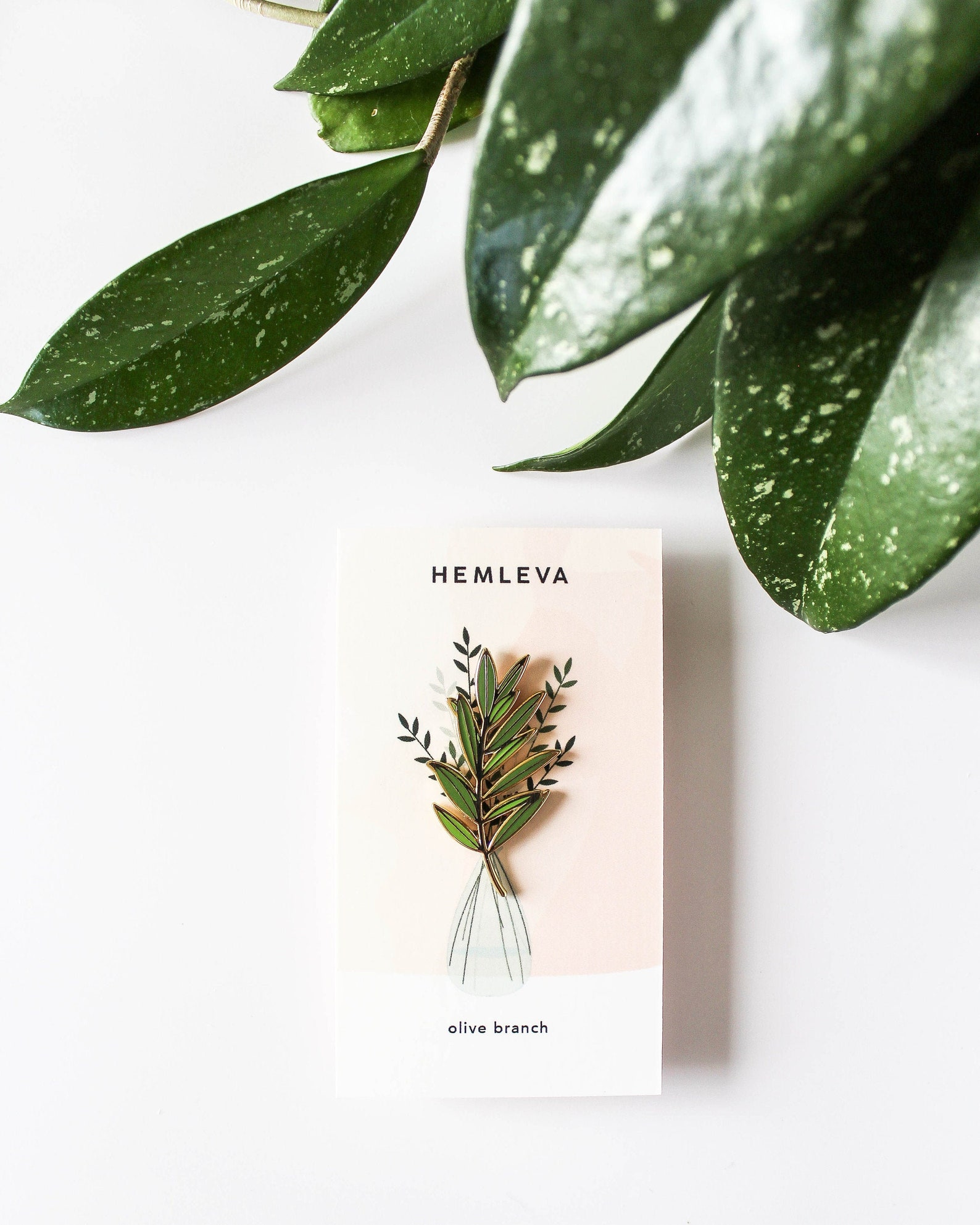 Olive Branch Enamel Pin: 10K Gold Peace Symbol - Etsy