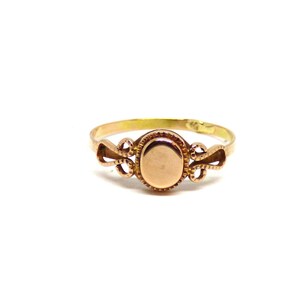 Gold signet ring 14k gold signet 585 yellow gold ring Vintage signet Vintage jewelry Oval signet Solid gold Women signet image 2