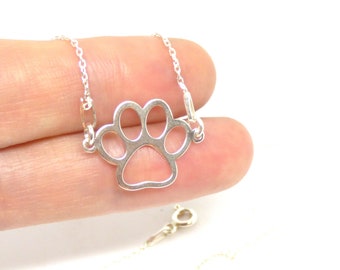 925 silver paw necklace ~ Dogs paw necklace ~ Sterling silver ~ Animal lover gift ~ Cute necklace ~ Pet necklace ~ Paw print ~Animal jewelry