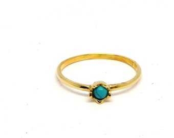 14k solid gold turquoise ring ~ Dainty gold ring ~ Yellow gold ring ~ Vintage jewelry ~ Petite gold ring ~ Stackable ring ~ Gold jewelry