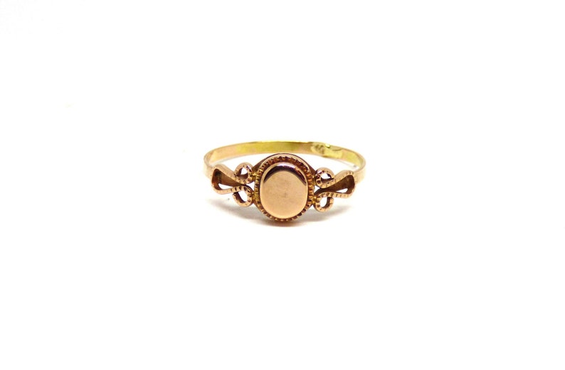 Gold signet ring 14k gold signet 585 yellow gold ring Vintage signet Vintage jewelry Oval signet Solid gold Women signet image 2