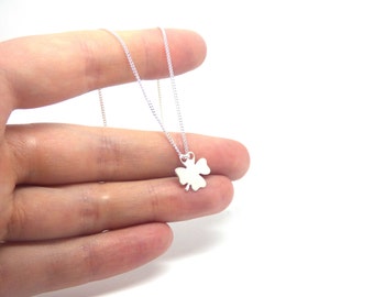 Clover necklace ~ Four leaf clover necklace ~ Good luck charm ~ Clover jewelry ~ Sterling silver ~ Layering necklace ~ Gift for her