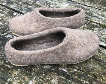 Warm wool slippers women clogs, natural beige wool slippers wool felt slippers with non slip rubber soles, handmade hygge gift idea for her