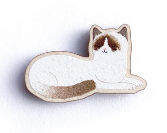 Ragdoll Wooden Pin - Responsibly Sourced