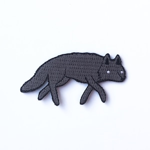 Wolf Patch - Embroidered Iron-on Patch, Wolf Illustration, Cute Animal Patch, Animal Gift, Clothes Accessory