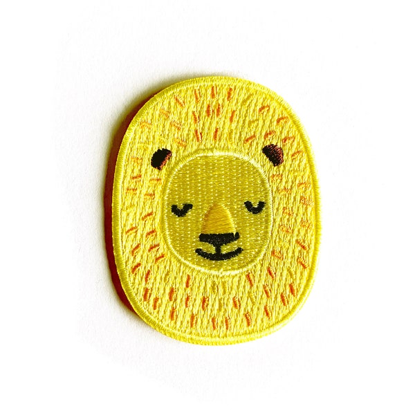 Lion Patch - Embroidered Iron-on Patch, Small Gift for Animal Lovers, Decoration for Clothes and Bags, King of the Jungle, Safari Animal