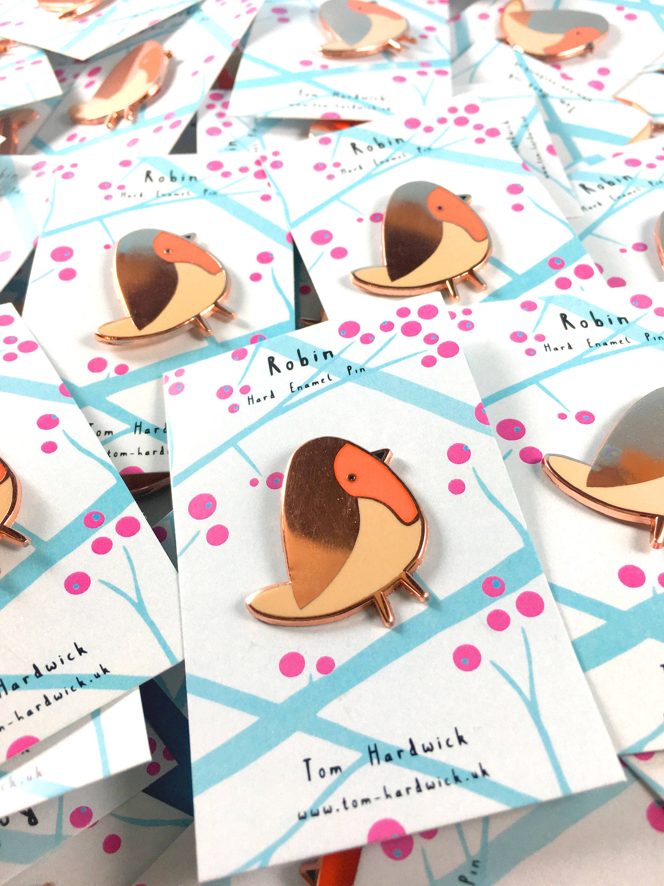 Robin Enamel Pin SECONDS Sale - Animal Pin - Copper Hard Enamel Pin -…