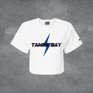 Printify Tampa Bay Lightning Strike Women's Crop Top Hockey T-Shirt Black Stitching / L