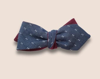 Self Tie Bow Tie Adjustable, Reversible, Straight Vintage Style, Navy Blue Woven Pattern Cotton and Merlot Linen, Custom Handmade to Order