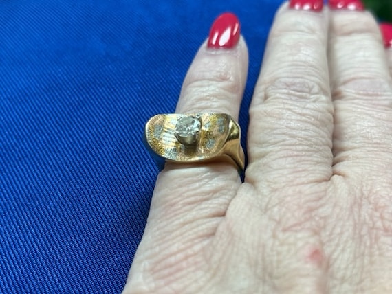Diamond and Tri-Color Gold Ring 14 Karat Gold - image 5
