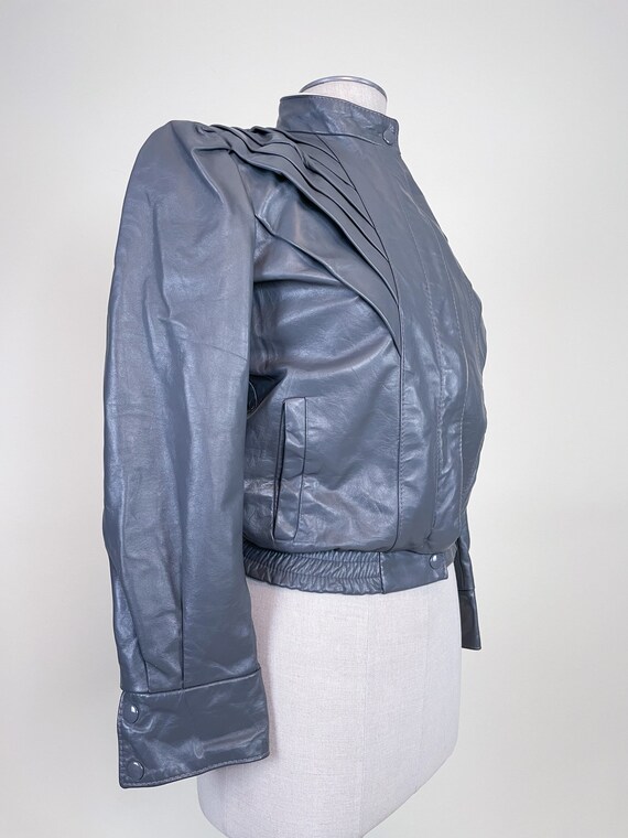 Vintage 1980s Grey and White Cropped Leather Coat… - image 5