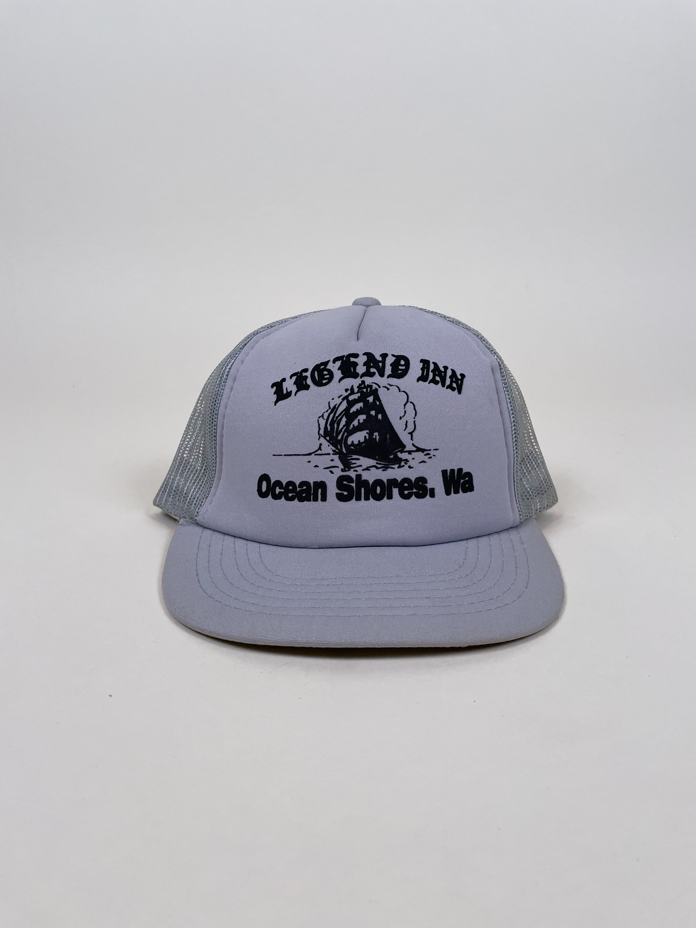 Vintage 1980s Legend Inn Trucker Hat 