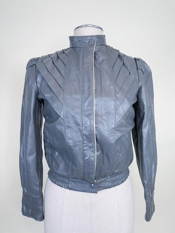 Vintage 1980s Grey and White Cropped Leather Coat… - image 2