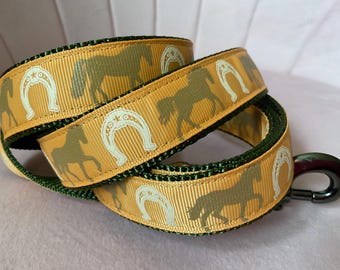 Horse and Horse Shoes Dog Leash