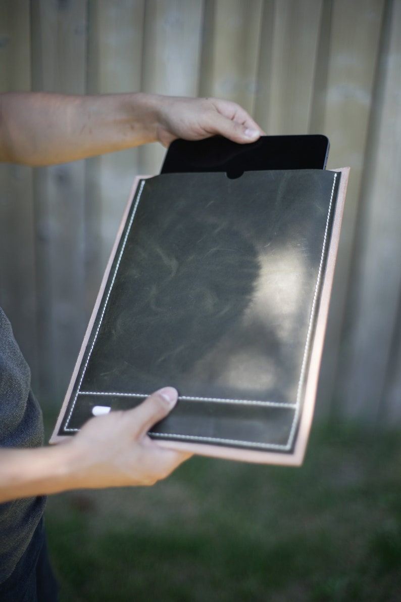 Leather Ipad case with slot for Apple pencil