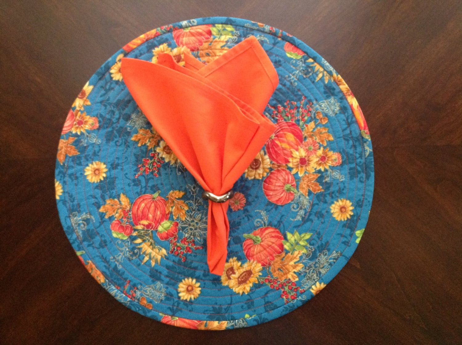 Round Placemats in a Sparkly and Colorful Fall Print, Thanksgiving