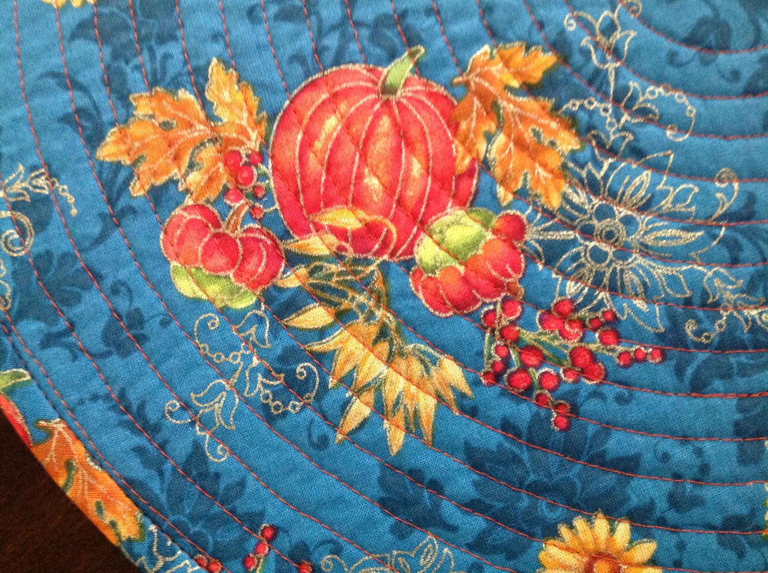 Round Placemats in a Sparkly and Colorful Fall Print, Thanksgiving Placemat, Fall Placemat