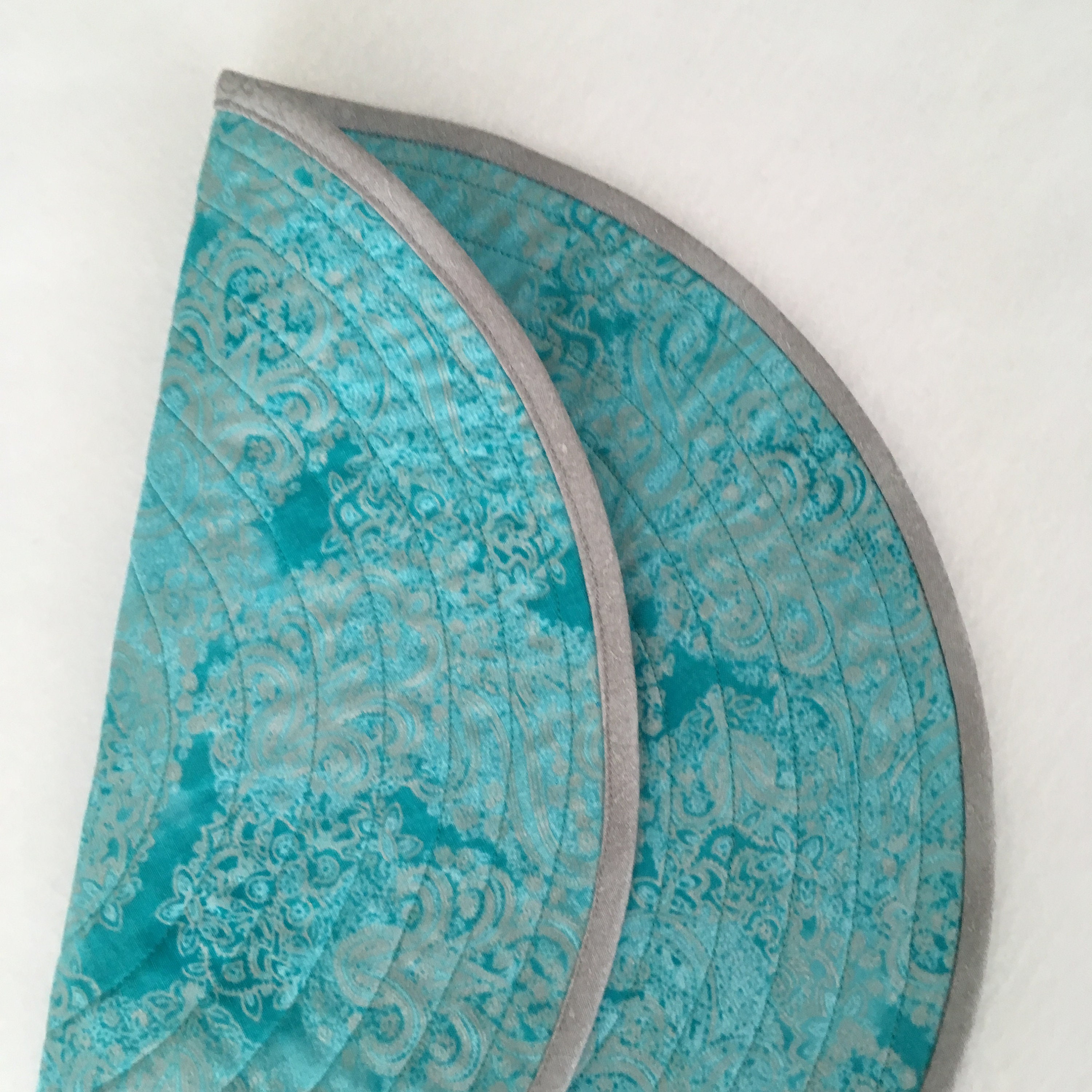 Aqua / Teal / Silver, Round Placemats, Set of 2