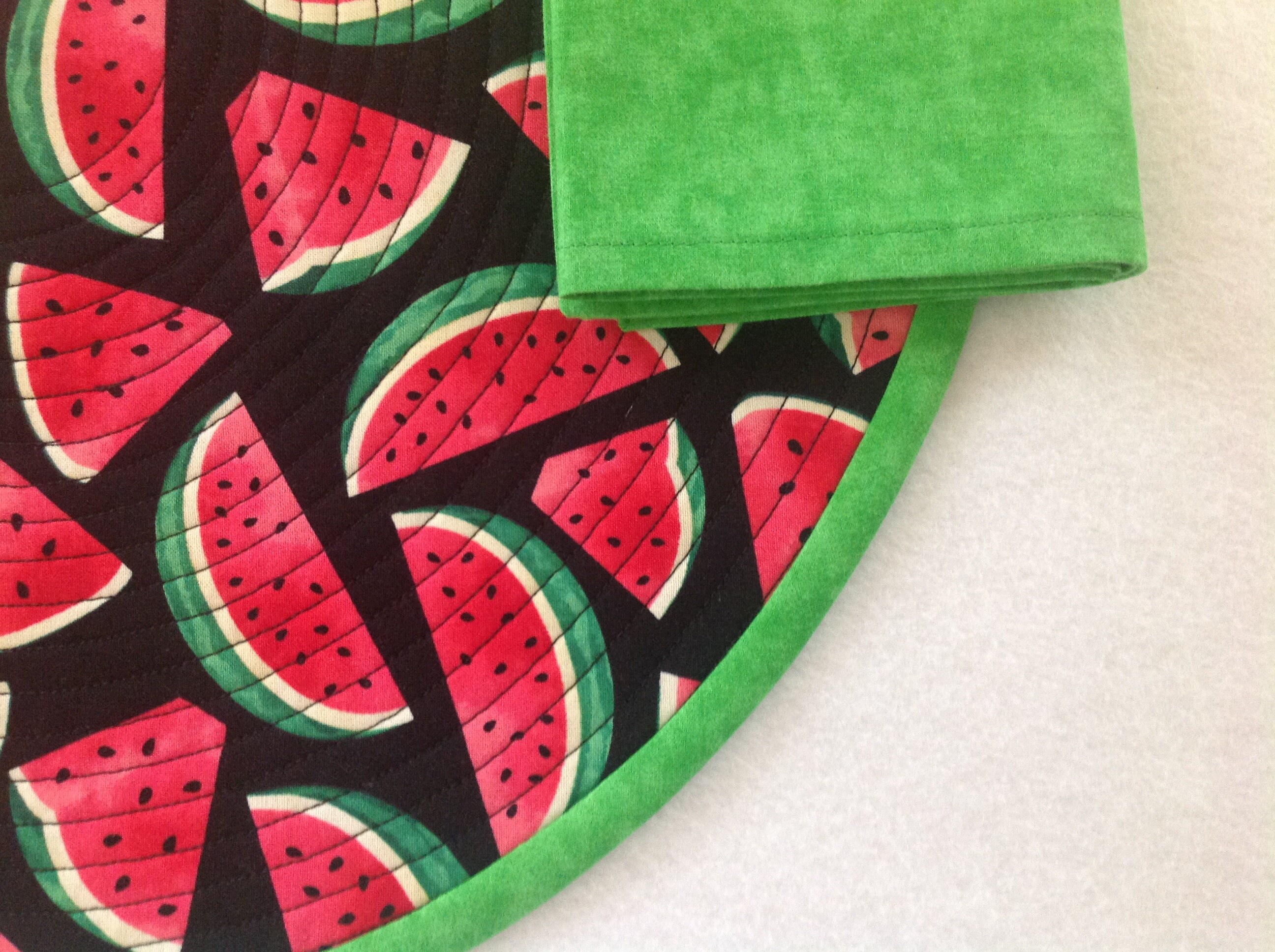 Colorful Watermelon Print Quilted Round Placemat Set of 2