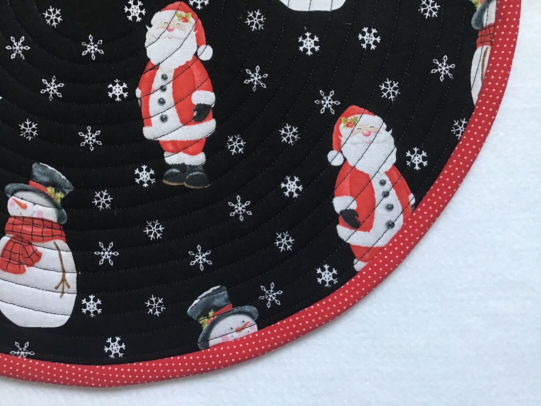 Santas and Snowmen Christmas Placemats, Holiday Placemats, Round